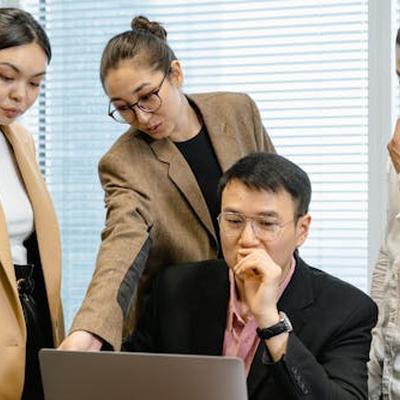 管尤珏